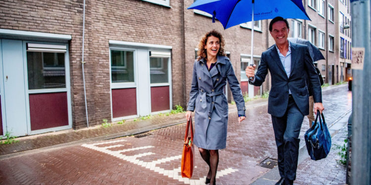 Record în Olanda. Politicienii încă negociază formarea guvernului după 226 de zile de la alegeri