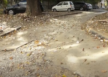 Jumătate renovat, jumătate ca după război. Locatarii din sectorul Botanica al capitalei, indignați cum se implementează proiectul de renovare curților a lui Ion Ceban | VIDEO