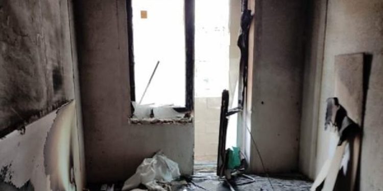 Explozie puternică urmată de incendiu, într-un bloc locativ din Rezina  | FOTO