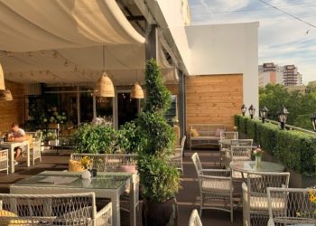 Explicațiile MĂR pentru HoReCa: Cine sunt clienții care vor fi obligați să prezinte certificatul Covid-19 | DOC
