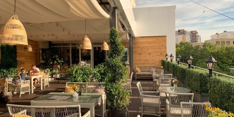 Explicațiile MĂR pentru HoReCa: Cine sunt clienții care vor fi obligați să prezinte certificatul Covid-19 | DOC