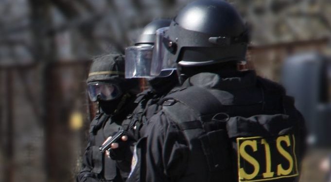 Сотрудники Службы информации и безопасности проводят обыски в Генеральной прокуратуре | VIDEO