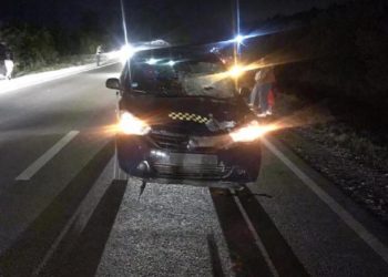 O femeie, tamponată mortal de o mașină, aseară la Strășeni: Șoferul s-ar fi angajat într-o depășire și nu a observat-o