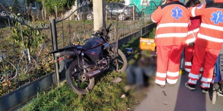 Un tânăr a murit, după ce s-a izbit cu motocicleta într-un stâlp, la Dondușeni