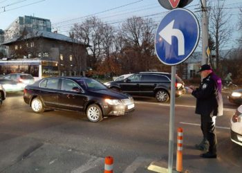 Un copil de 11 ani, în stare gravă la spital după ce a fost tamponat de o mașină