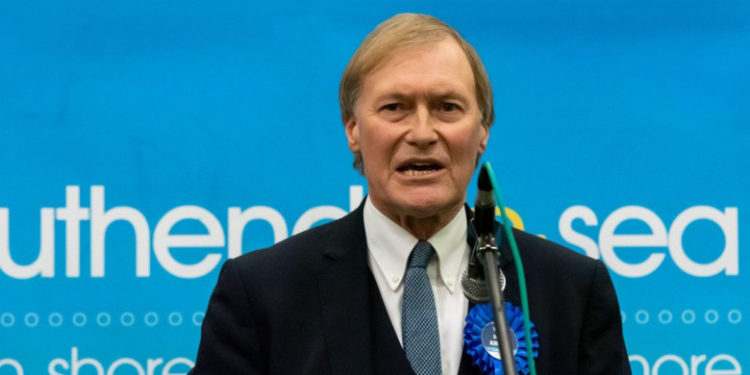 Un parlamentar britanic a fost înjunghiat de mai multe ori, într-o biserică, în timpul unei întâlniri cu votanții săi