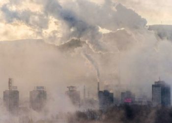 Oraşul Ekaterinburg acoperit de SMOG. Școlile închise, iar accesul pe unele drumuri a fost restricţionat | VIDEO