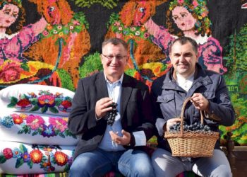 Expoziții, degustări, excursii gratuite și maraton de alergare. Cum a fost sărbătorită ziua vinului la Orhei | VIDEO