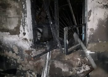 Detalii despre incendiul de la Procuratura Ungheni. Pompierii au evacuat o mașină din garajul în flăcări | VIDEO