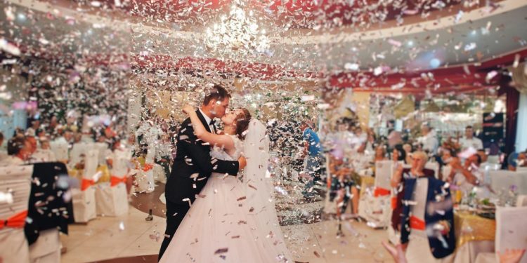 Starea de urgență, prelungită în toată țara, iar petrecerile – interzise. Vezi ce alte restricții instituie CNESP