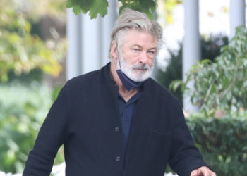 Prima declarație publică a lui Alec Baldwin, după ce a împușcat-o mortal pe Halyna Hutchins. „Inima îmi este frântă”