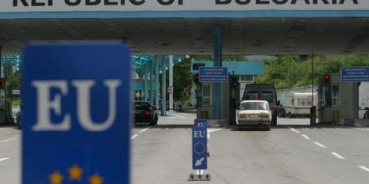 Încă o țară interzice accesul moldovenilor în scop de călătorie din cauza numărului crescut de infectați