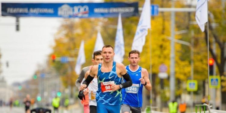 Moldoveanul Ivan Siuris a câştigat ediţia 2021 a Maratonului Internaţional Bucureşti