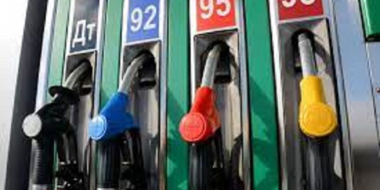 Inovație juridică de la ANRE: Benzinăriile care nu au în vânzare motorină sau benzina COR 95, obligate să-și sisteze activitatea