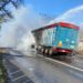 Drumul Comrat-Chișinău, blocat: Arde o autocisternă | VIDEO