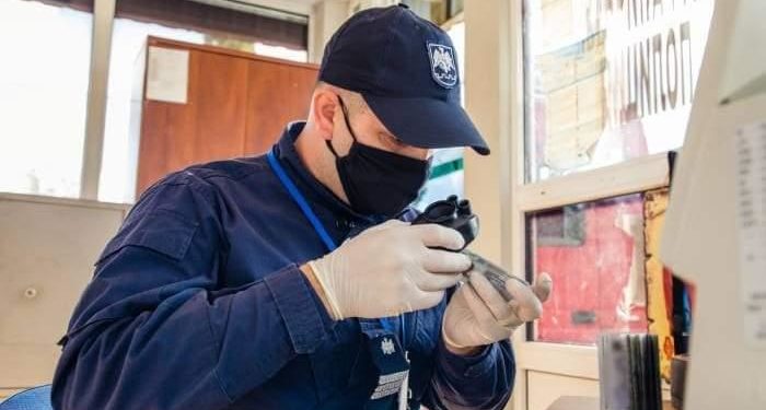 Ghinion de 800 de euro. Un bărbat riscă amendă penală după ce și-a perfectat ilegal permisul de conducere