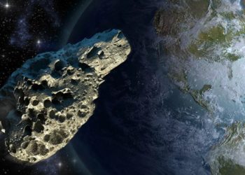 К Земле летит астероид размером с Эйфелеву башню