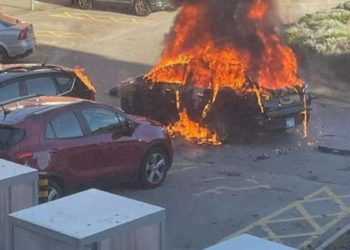 В Ливерпуле возле больницы взорвался автомобиль