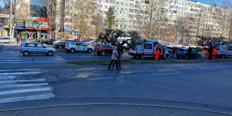 В столице на пешеходном переходе насмерть сбили человека