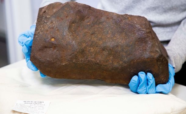 Австралиец нашел метеорит возрастом 4,6 млрд лет