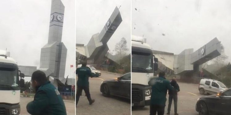 Стало известно о жертвах урагана в Стамбуле