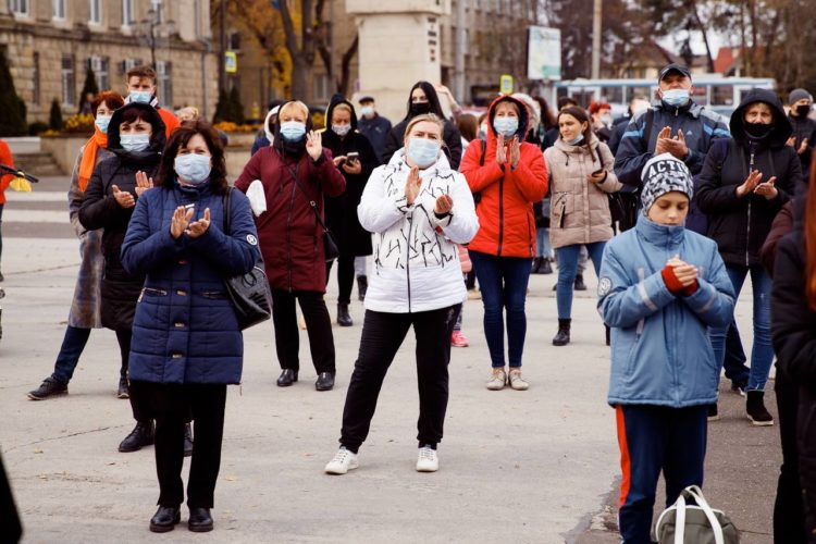 Марина Таубер в Бельцах: Дорогие бельчане, давайте вместе построим самый развитый город для ваших семей, внуков и детей! 21 ноября голосуйте сердцем! | VIDEO/FOTO