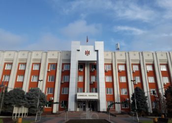 Angajații Secției Cultură și Turism a Consiliului Raional Anenii Noi nu și-au primit salariile de cinci luni. Oamenii s-au plâns în instanță | VIDEO