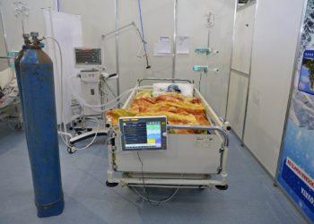 Covid: Încă 1483 cazuri noi de infectare și 49 de decese, raportate în decurs de o zi