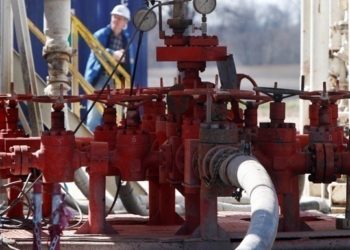 Цена на газ в Европе за день упала почти на 12%