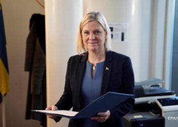 Премьер Швеции подала в отставку через несколько часов после избрания