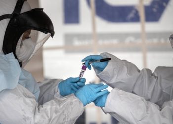 ВОЗ признала новый штамм COVID угрозой для мира