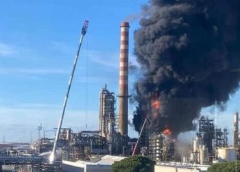В Италии взорвался нефтеперерабатывающий завод