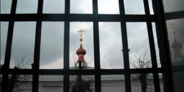 Preotul din Durlești, condamnat pentru violul repetat al unei fetițe, a fost caterisit de Mitropolia Basarabiei