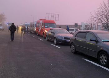 Situație excepțională, la Vama Leușeni! Șoferii care stau în rând de la ora 5 sunt rugați să meargă la alte vămi