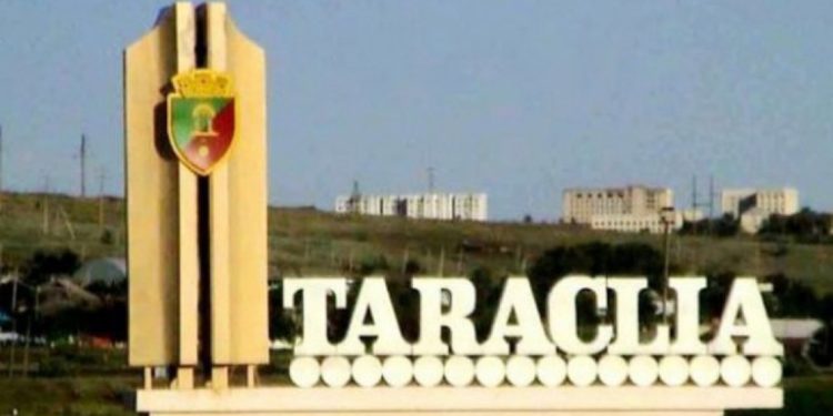 Și-a ucis agresorul cu cuțitul cu care a fost atacată. O femeie din Taraclia, reținută de polițiști