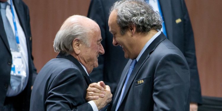 Прокуратура Швейцарии предъявила обвинения в мошенничестве Блаттеру и Платини