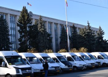 „Dacă nu vom fi auziți, vom declanșa o grevă totală”. Transportatorii continuă protestele în PMAN | VIDEO