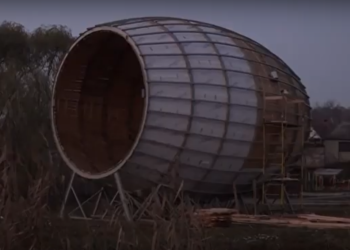 Satul Scoreni ar putea intra în Cartea Recordurilor Guinness cu butoi gigantic | VIDEO
