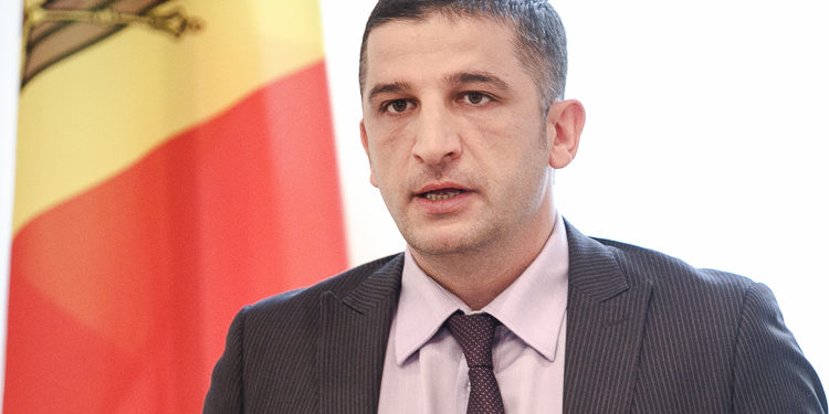 Jurnalistul Vlad Ţurcanu este propus Parlamentului pentru funcţia de director general al TRM