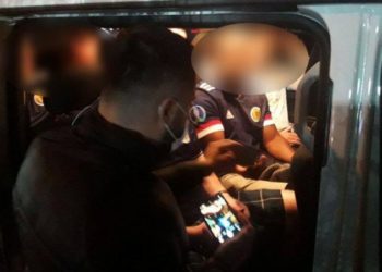 Au urmărit meciul alături de polițiștii de frontieră: Microbiștii scoțieni, care au trecut vama fără control, reținuți. Ce explicație au prezentat