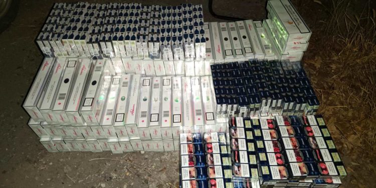 Șase reținuți pentru contrabandă de țigări și alcool. Percheziții inclusiv la Piața Centrală | VIDEO