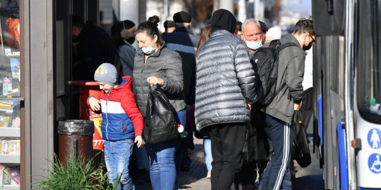 Un nou record: 70 de decese și încă 1111 cazuri noi au fost înregistrate în Republica Moldova