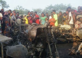 Число погибших при взрыве бензовоза в Сьерра-Леоне достигло 115