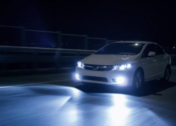 Atenție șoferi! De azi, pe trasee se circulă doar cu lumina conectată în faruri | VIDEO