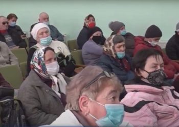 „Mulțumim domnului Ilan  Șor că are grijă de noi”. Peste 70 de pensionari din Orhei au primit ajutor material din partea Primăriei municipiului | VIDEO