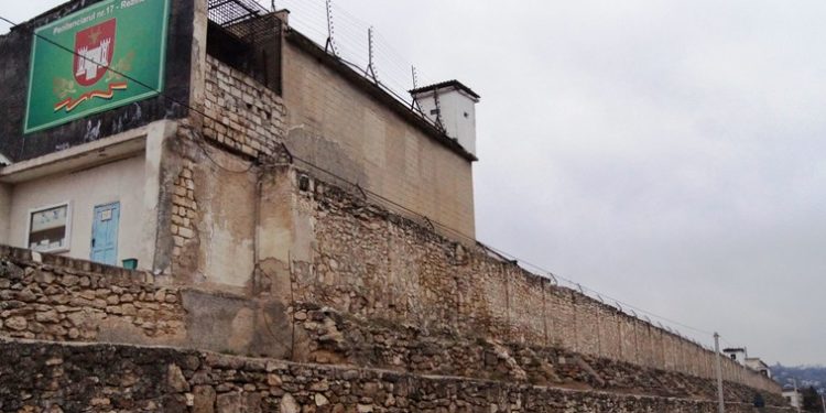 Alertă la Penitenciarul Nr.17 Rezina. Un deținut pe viață a înjunghiat un gardian