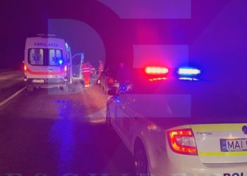 Două mașini s-au ciocnit frontal, la Ungheni. Sunt victime