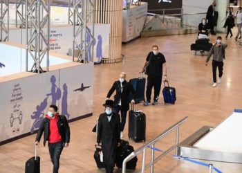 Израиль на две недели закроет границы для иностранцев из-за нового штамма COVID-19