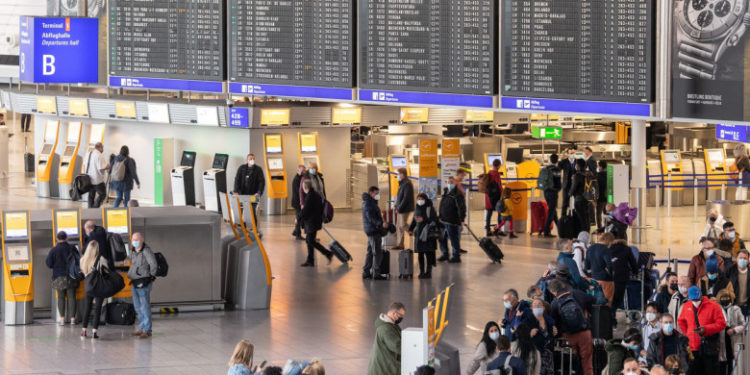 Germania anunță primul caz suspect de infectare cu varianta Omicron