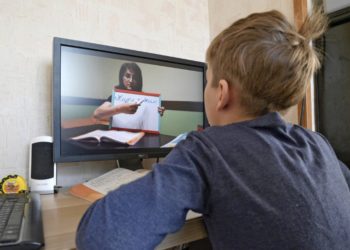 В Молдове родители школьников могут взять выходные на время прекращения занятий в школах